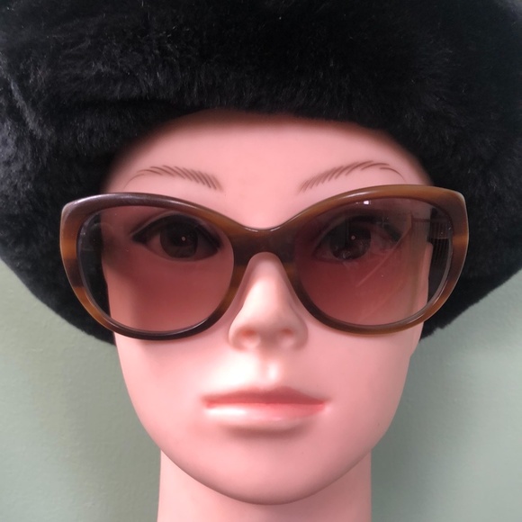 Chanel Sunglasses - Picture 2 of 13